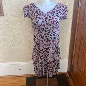 Kensie Dress/Size: Medium has pockets